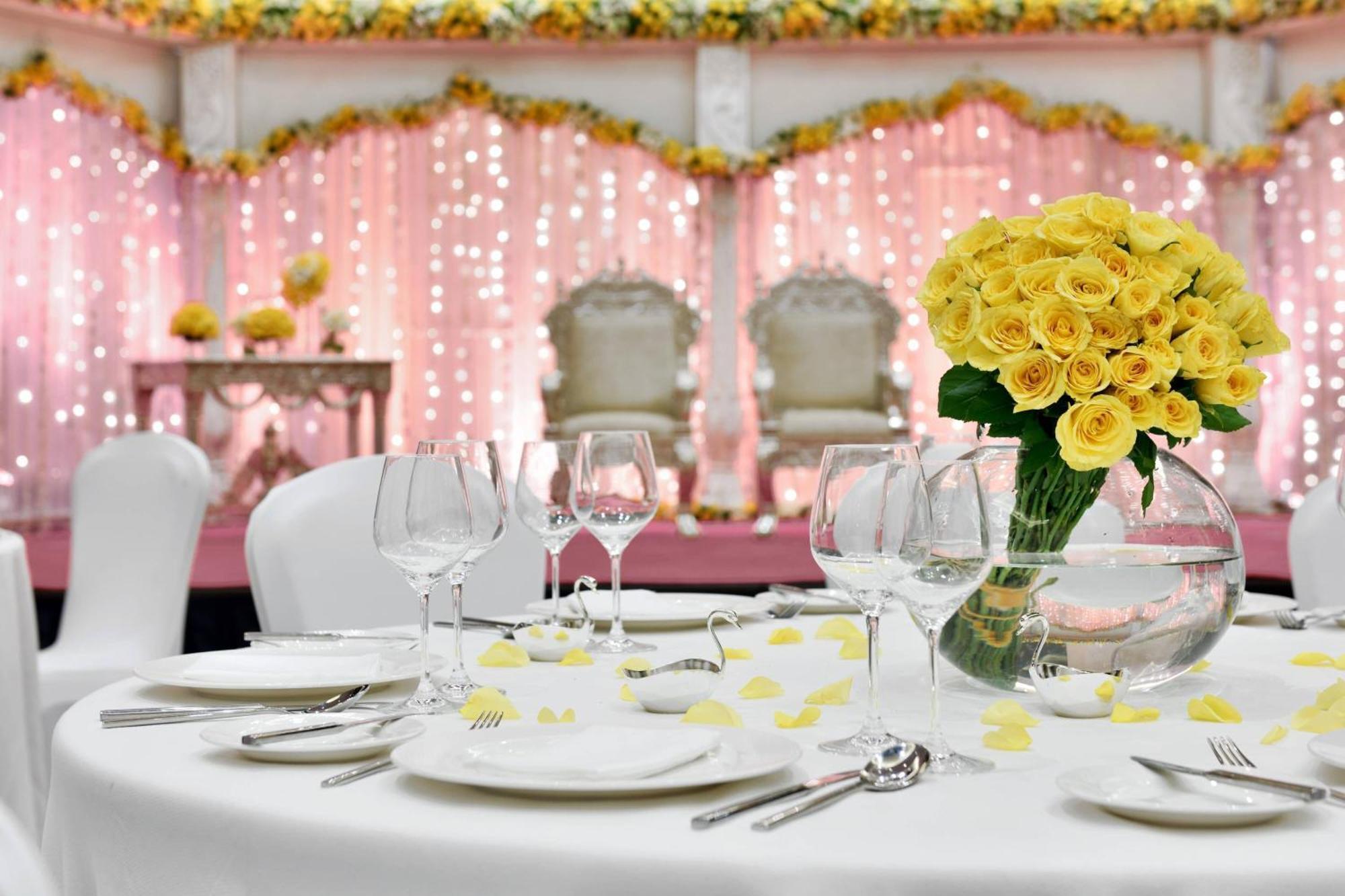 Renaissance Lucknow Hotel, Gomti Nagar Eksteriør billede