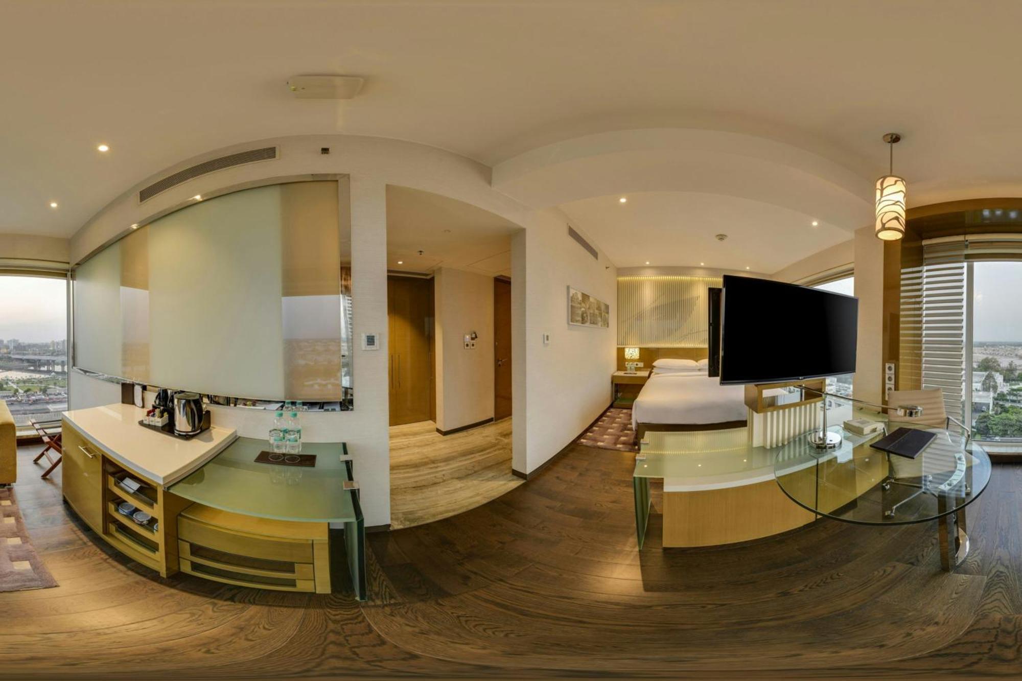 Renaissance Lucknow Hotel, Gomti Nagar Eksteriør billede